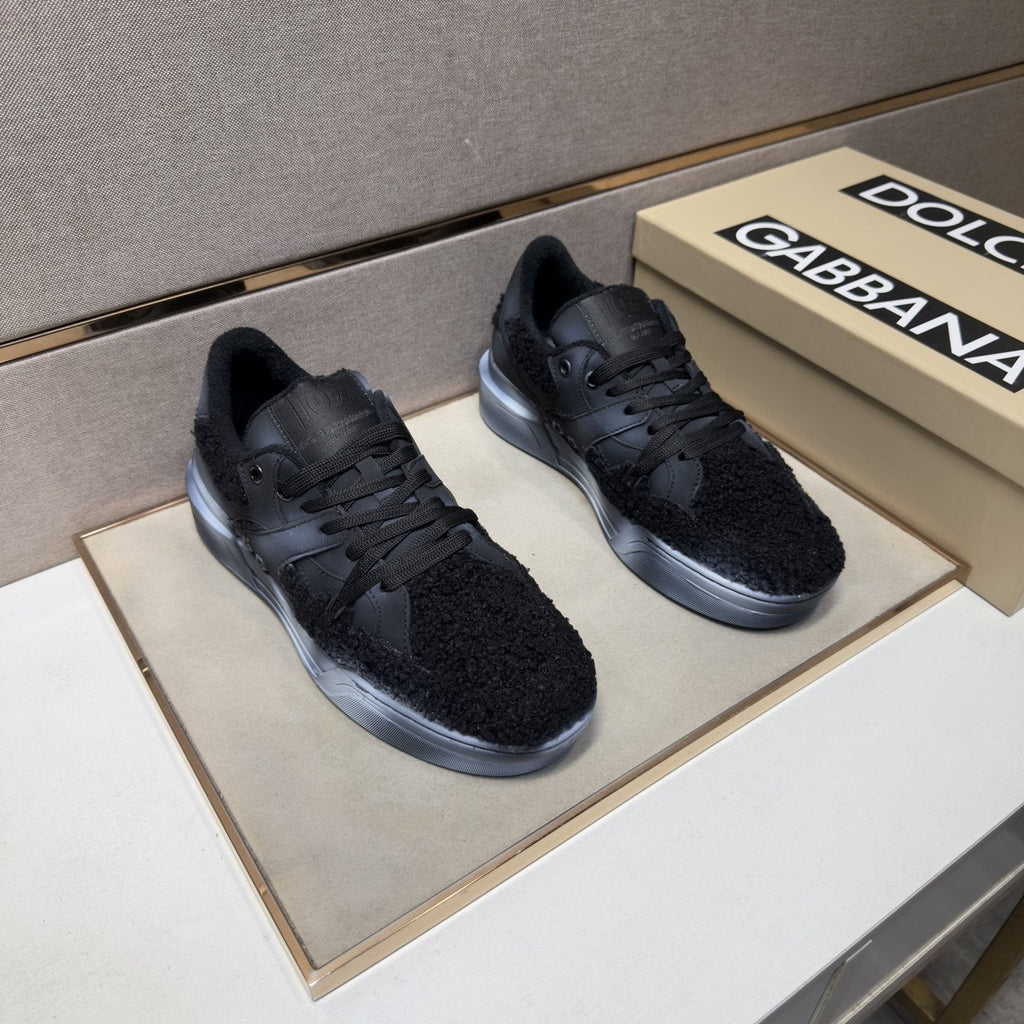 Dolce & Gabbana Black Textured Low-Top Sneakers